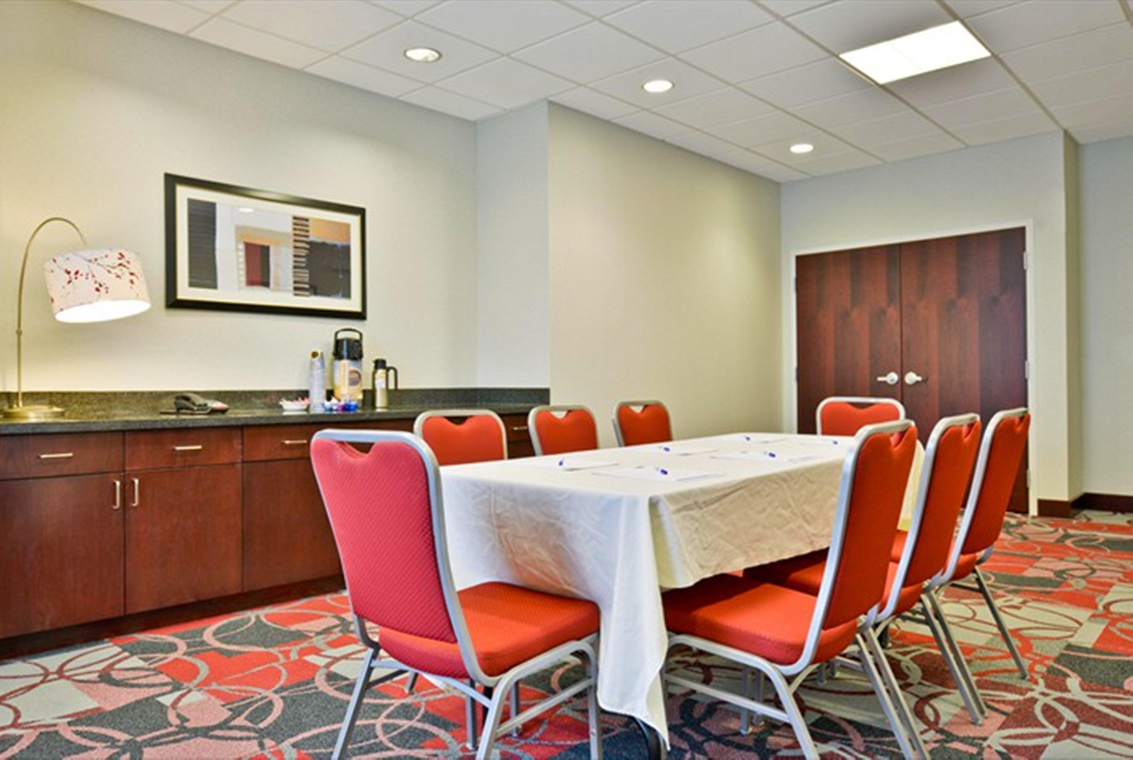 Holiday Inn Express & Suites Utica By Ihg Afaceri foto