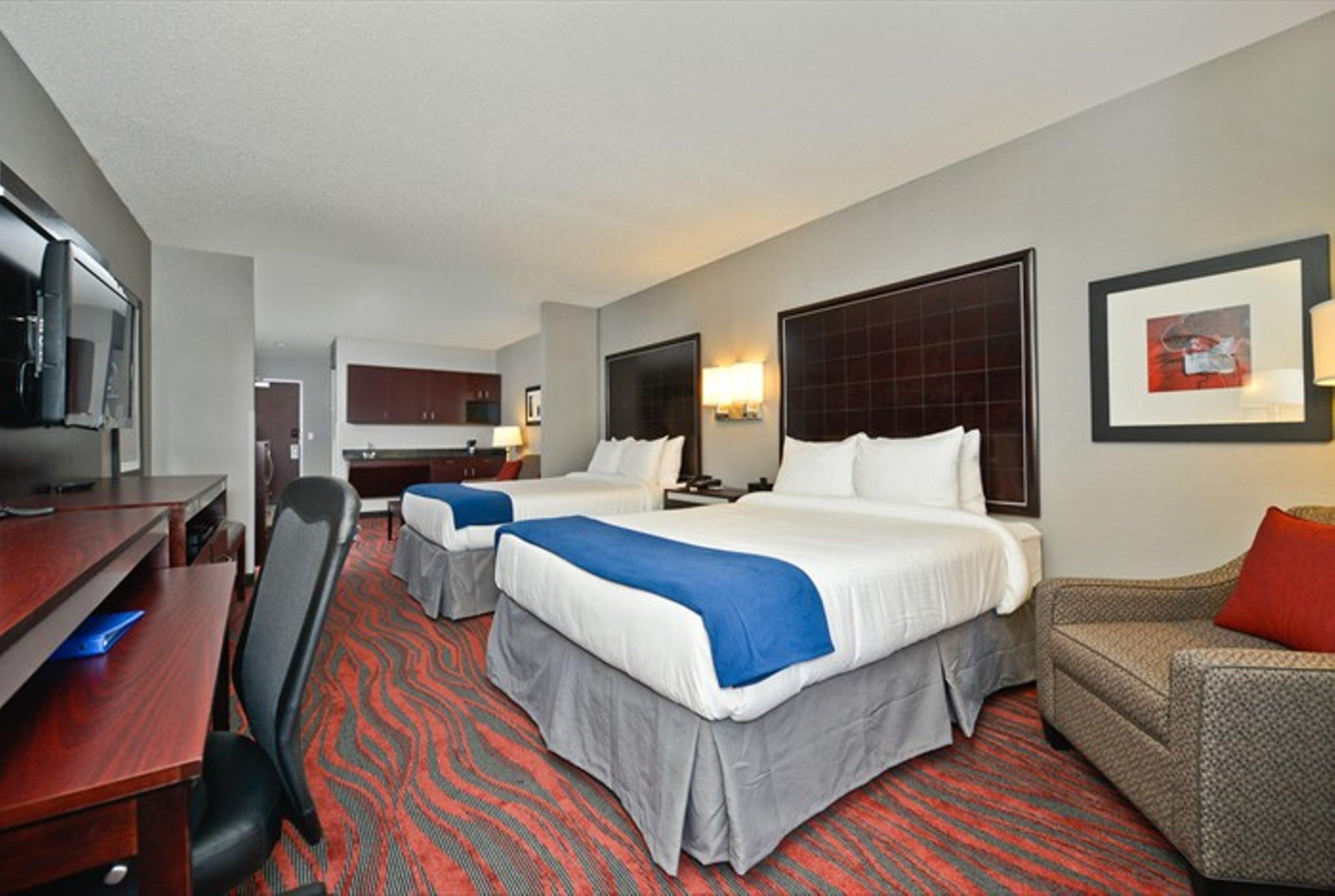 Holiday Inn Express & Suites Utica, An Ihg Hotel Exterior foto